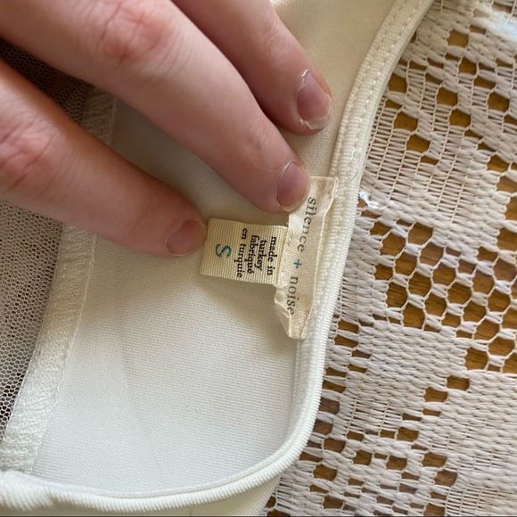 Urban Outfitters Silence + Noise • Mesh Peekaboo Racerback Crop Top - Picture 11 of 13